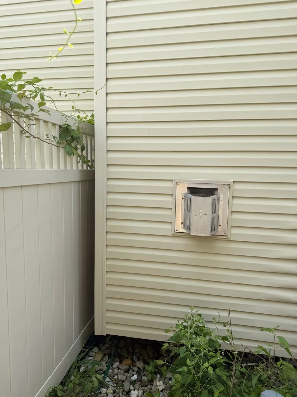 Vinyl siding after soft washing